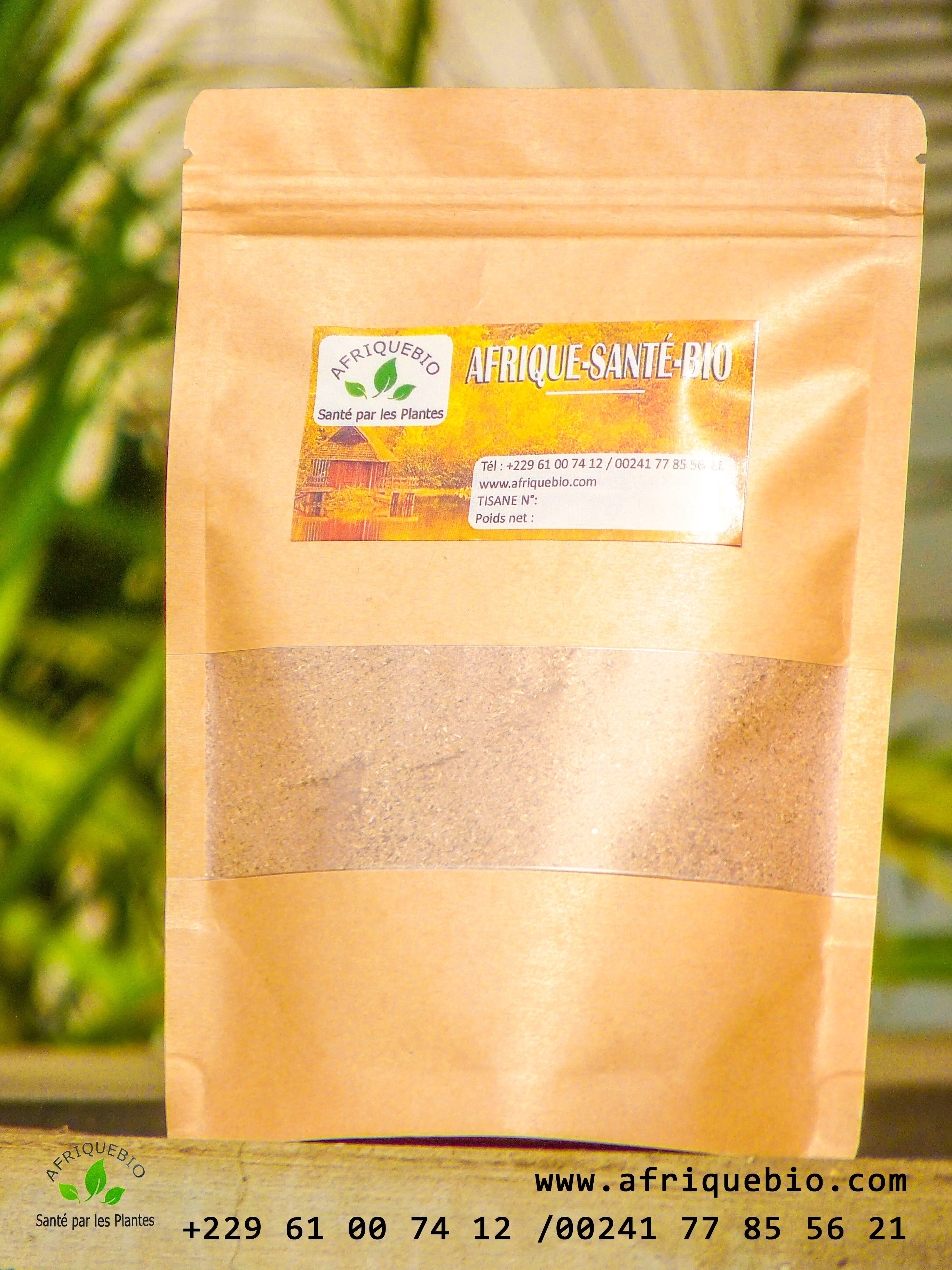 Écorce de baobab Afriquebio, anti-paludisme et booster immunitaire, montrée en gros plan sur fond blanc.