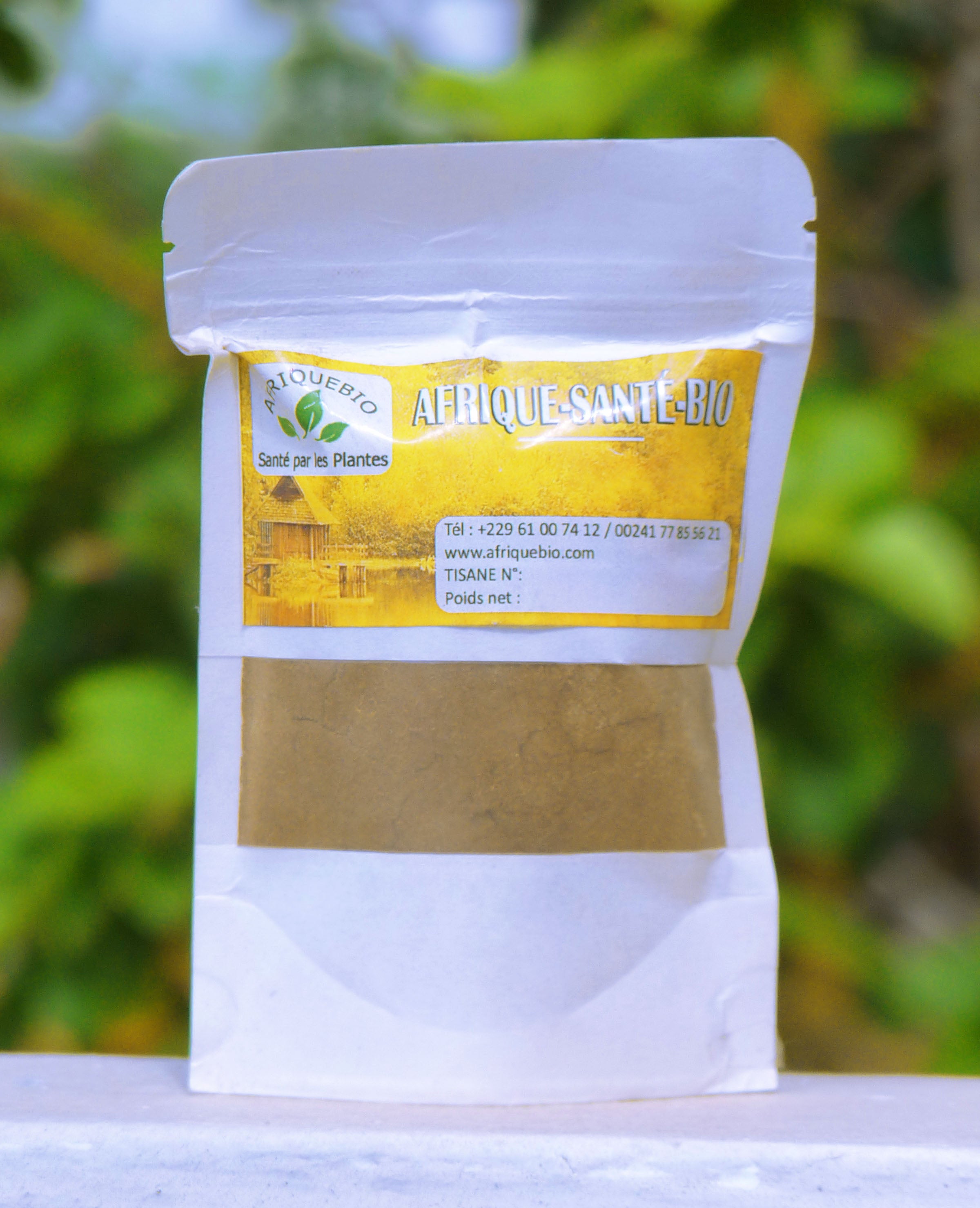Feuilles AFRIQUEBIO Djeka pour soulager la sécheresse vaginale, présentation naturelle et apaisante en image.