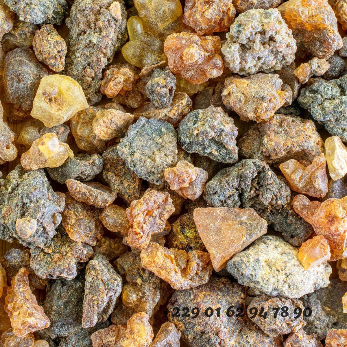 Produit 140 :Myrrhe Raw myrrh resin